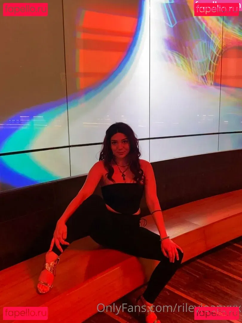 Riley Jean Onlyfans Photo Gallery 