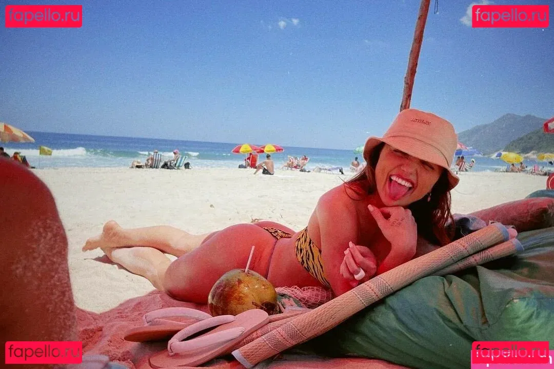 Rafa Kalimann Onlyfans Photo Gallery 