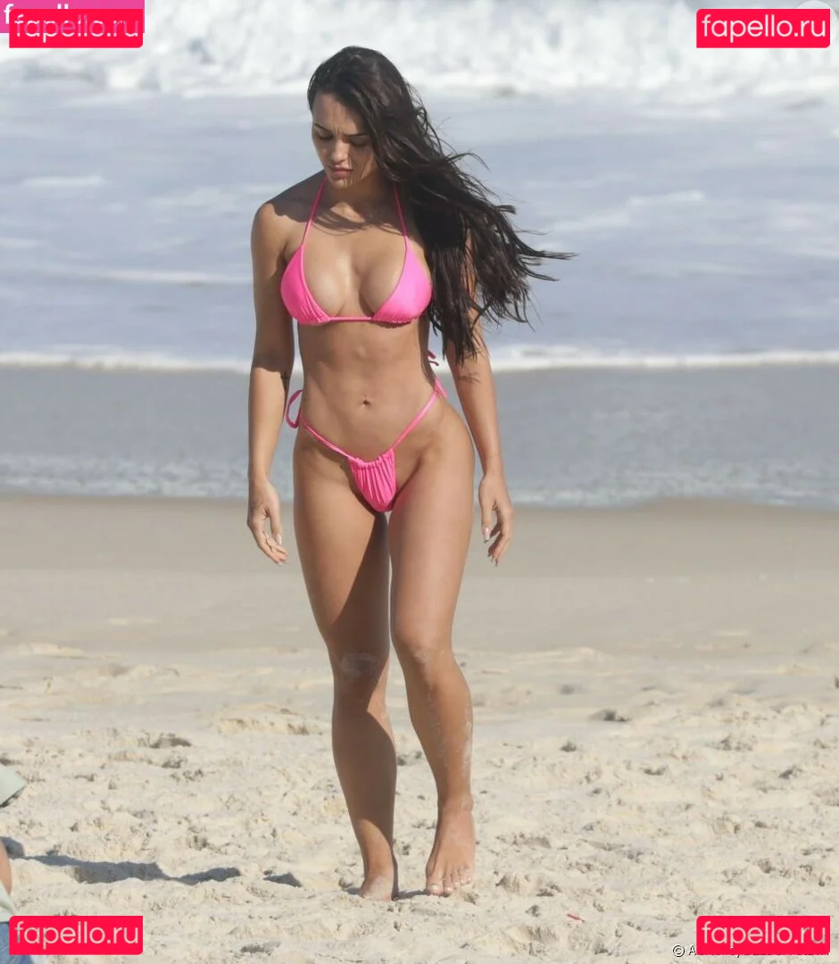 Rafa Kalimann Onlyfans Photo Gallery 