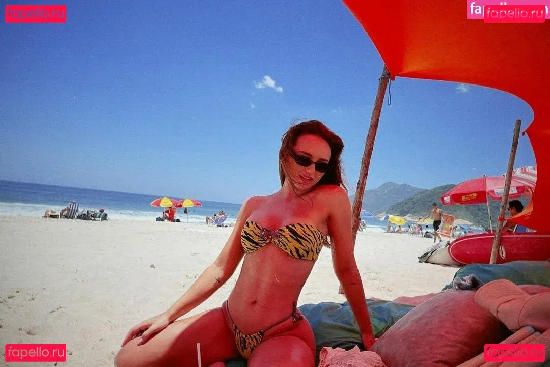 Rafa Kalimann Onlyfans Photo Gallery 