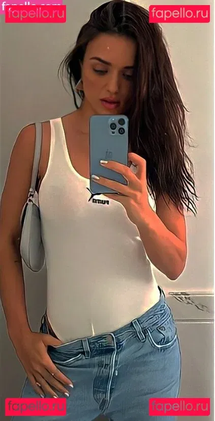 Rafa Kalimann Onlyfans Photo Gallery 