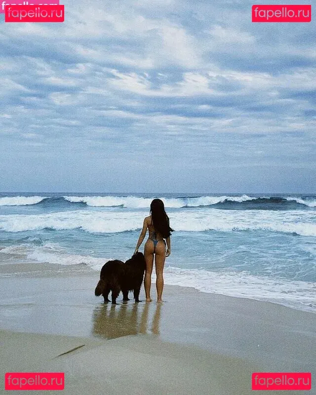 Rafa Kalimann Onlyfans Photo Gallery 