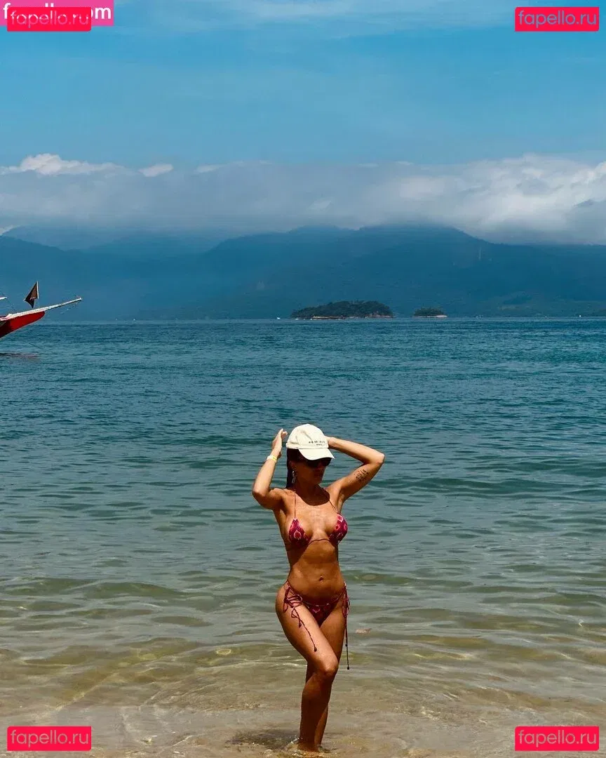 Rafa Kalimann Onlyfans Photo Gallery 