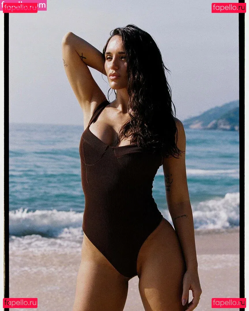 Rafa Kalimann Onlyfans Photo Gallery 