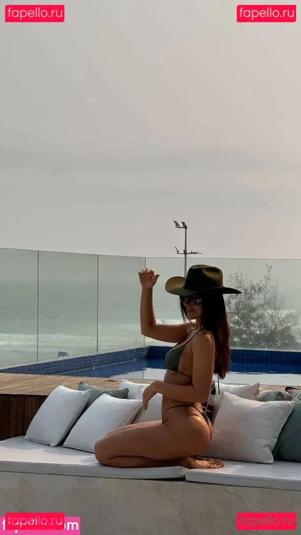 Rafa Kalimann Onlyfans Photo Gallery 