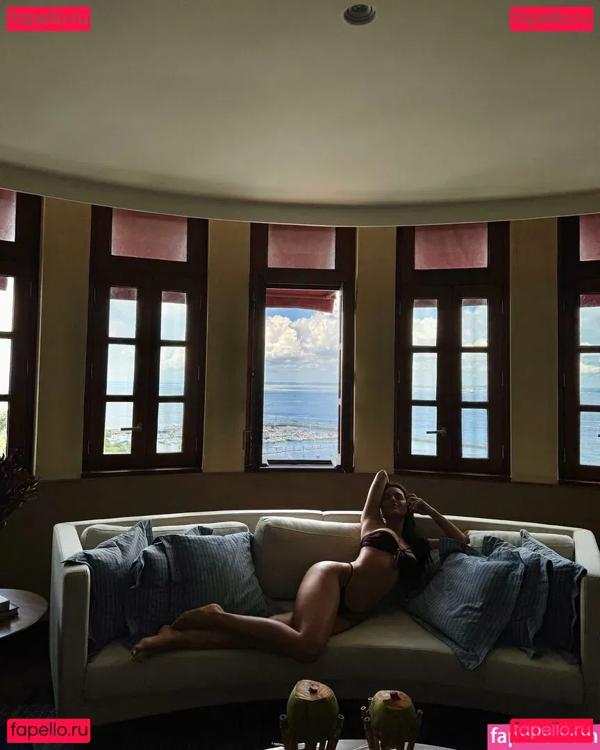 Rafa Kalimann Onlyfans Photo Gallery 