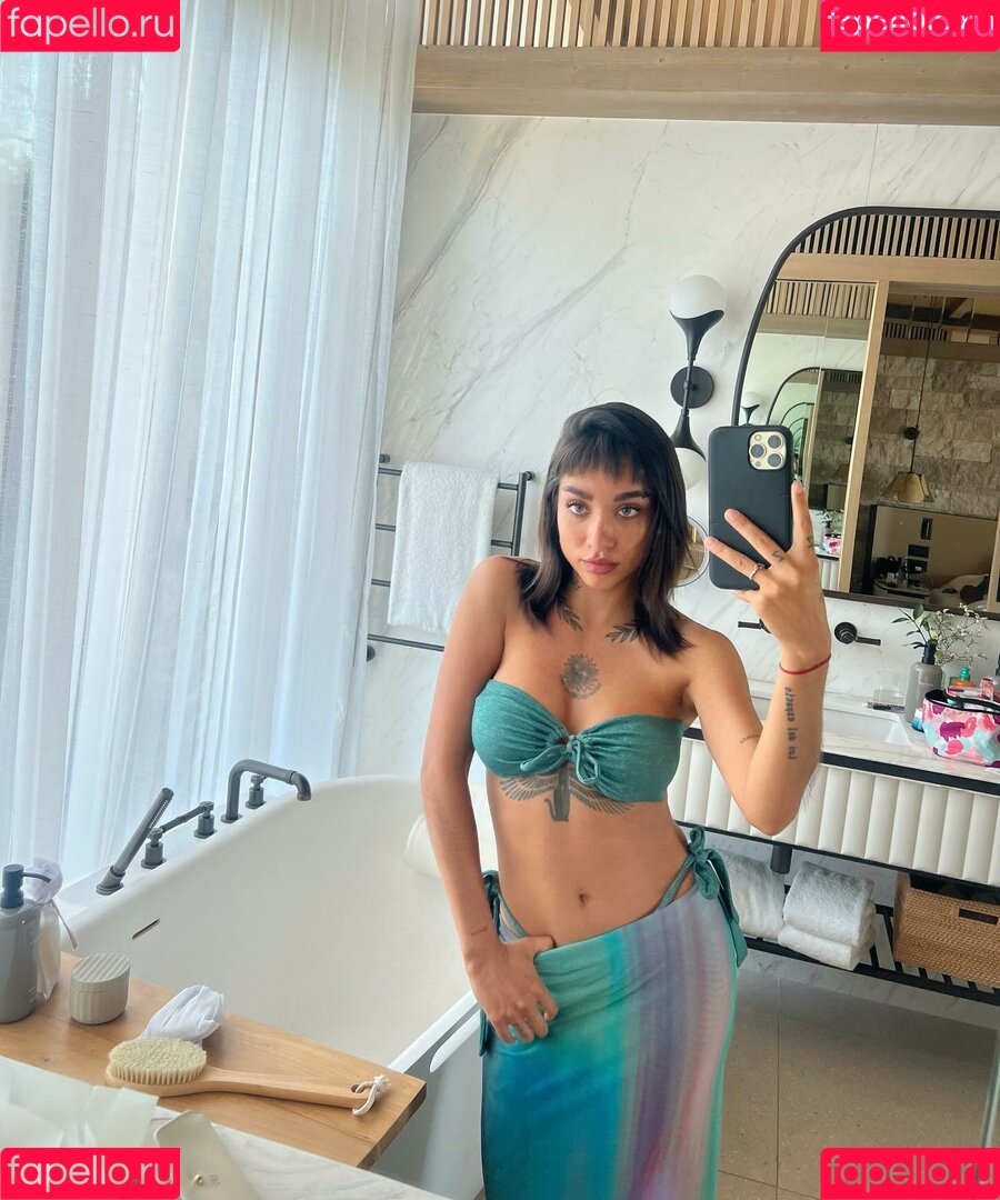 Maria Becerra Onlyfans Photo Gallery 