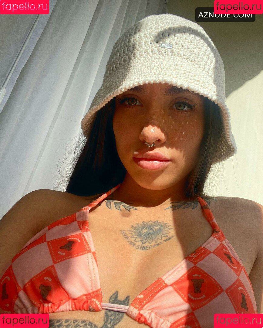 Maria Becerra Onlyfans Photo Gallery 