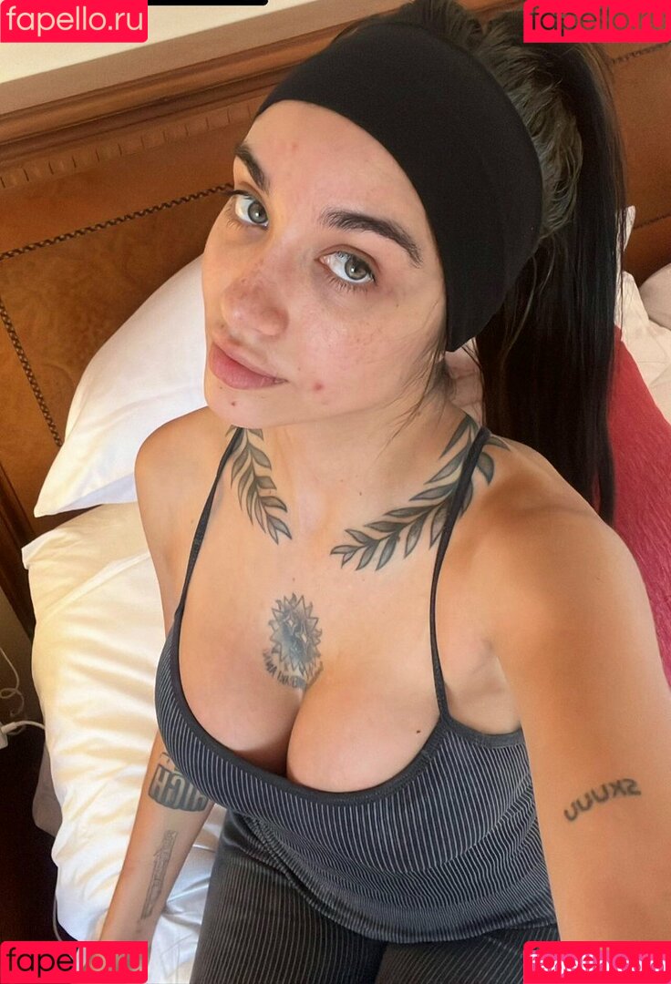 Maria Becerra Onlyfans Photo Gallery 