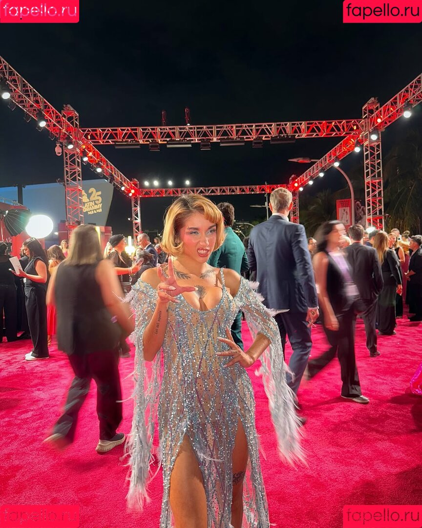 Maria Becerra Onlyfans Photo Gallery 