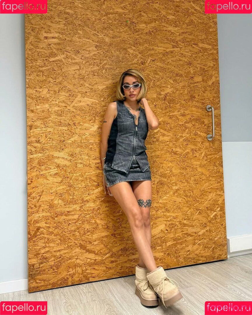 Maria Becerra Onlyfans Photo Gallery 