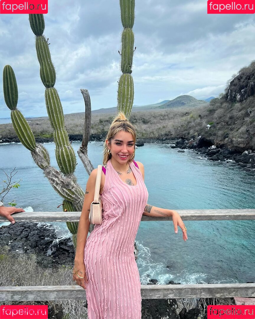 Maria Becerra Onlyfans Photo Gallery 