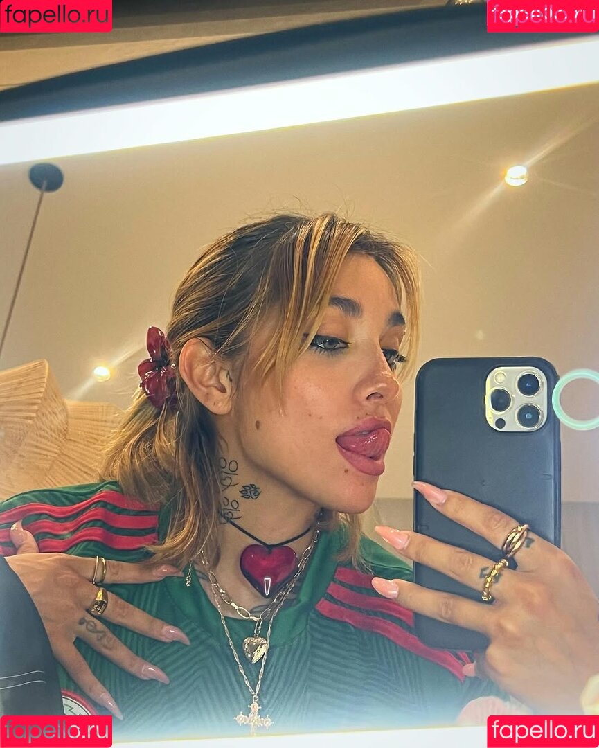 Maria Becerra Onlyfans Photo Gallery 