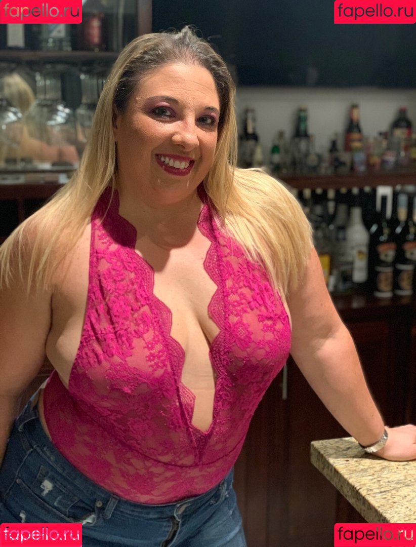 Ann Carvecson Onlyfans Photo Gallery 