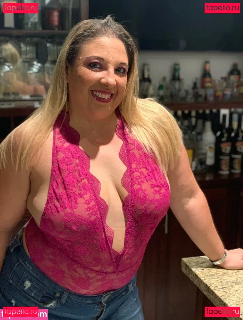 Ann Carvecson Onlyfans Photo Gallery 