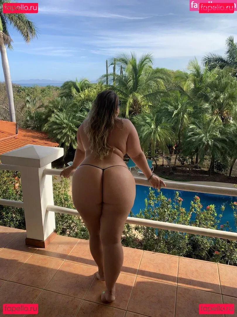 Ann Carvecson Onlyfans Photo Gallery 