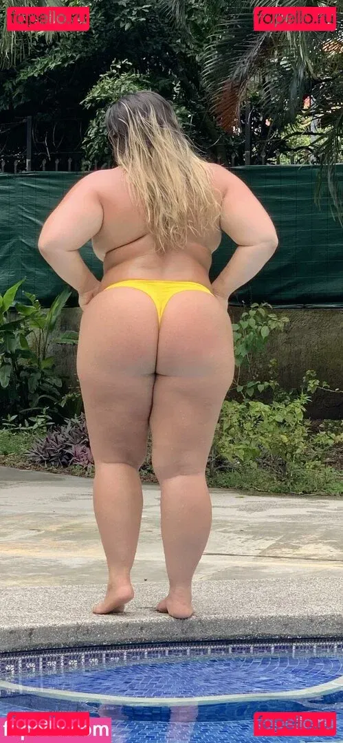 Ann Carvecson Onlyfans Photo Gallery 