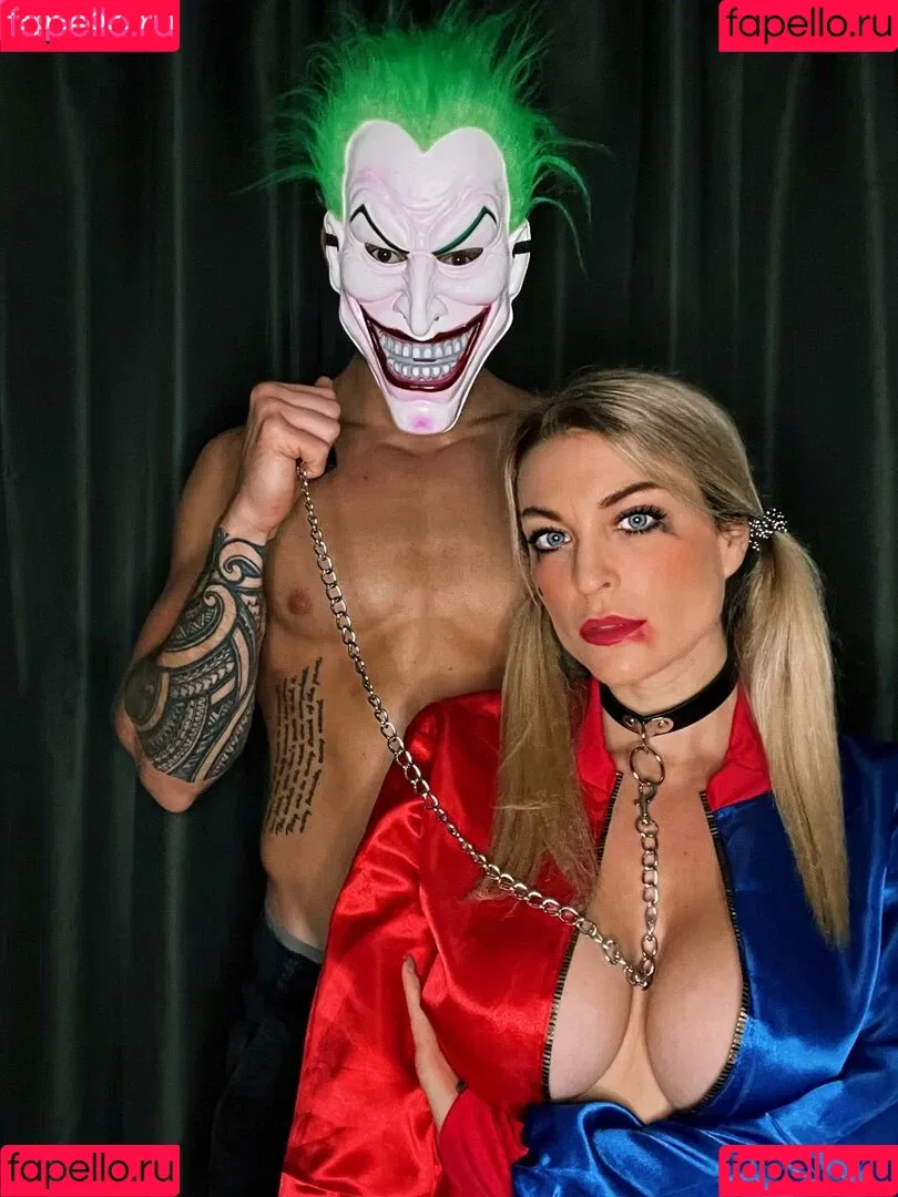 Lana Athena Onlyfans Photo Gallery 