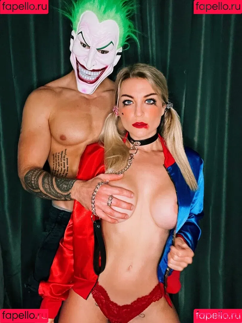 Lana Athena Onlyfans Photo Gallery 