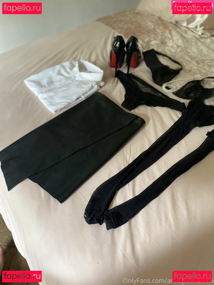 Anna Polina / annapolina_ / annapolinaoff / annapolinaxxxx Onlyfans Photo Gallery 