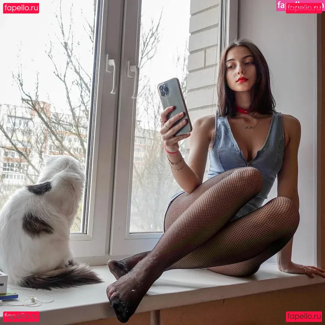 Ave Mary Onlyfans Photo Gallery 