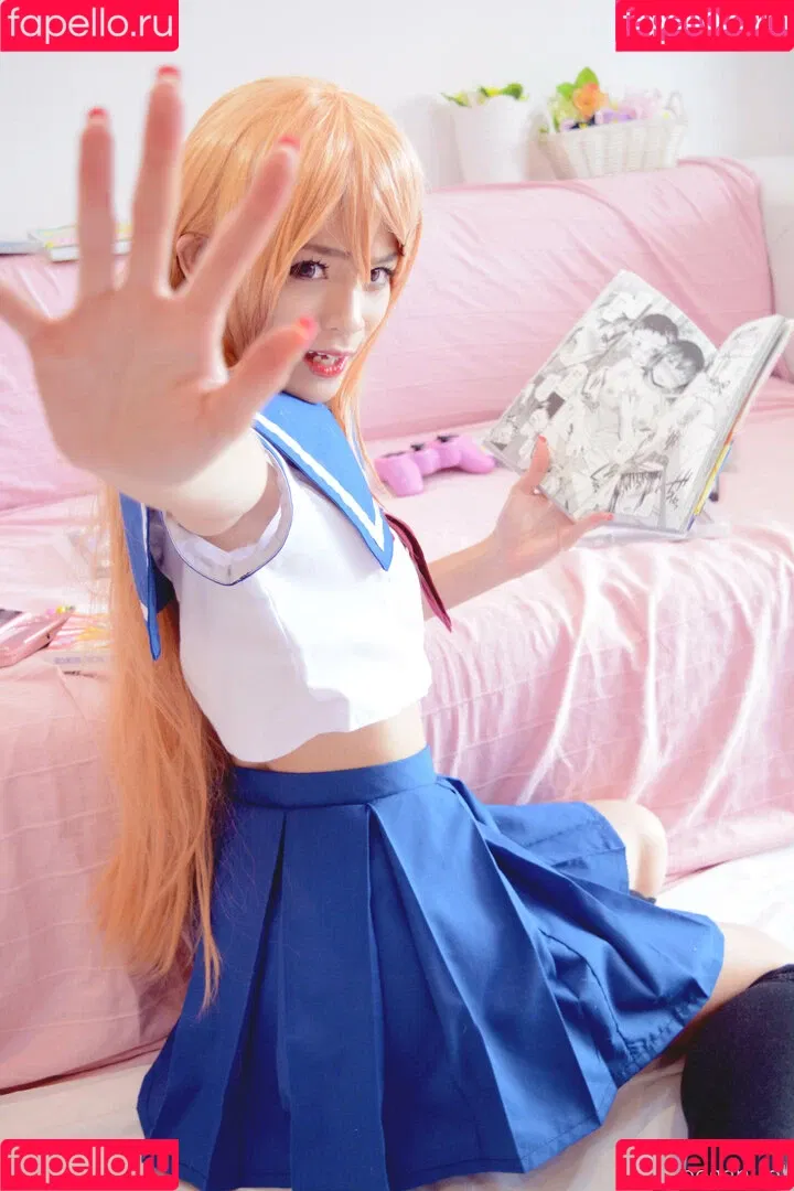 gaki_aiko Onlyfans Photo Gallery 
