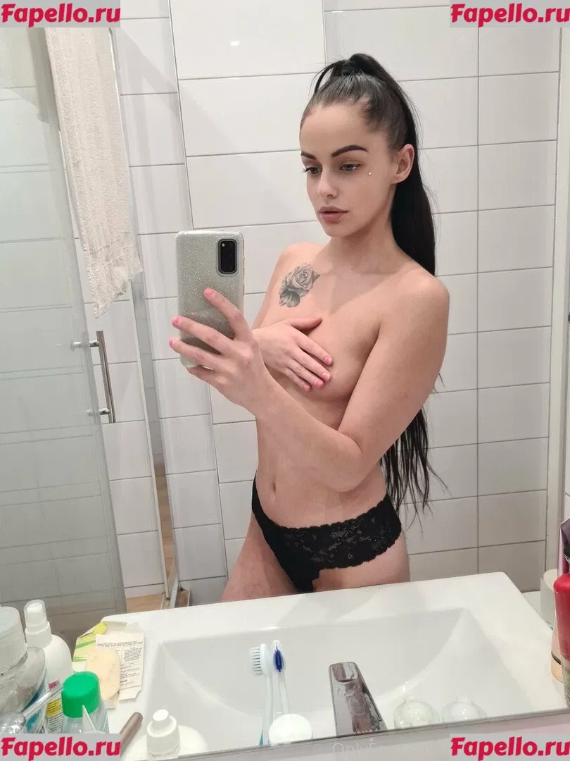 sweetflower07 Onlyfans Photo Gallery 
