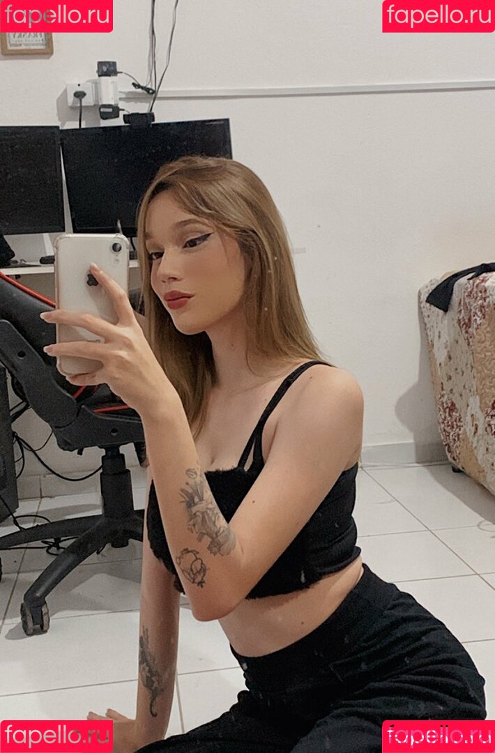 hattieslay Onlyfans Photo Gallery 