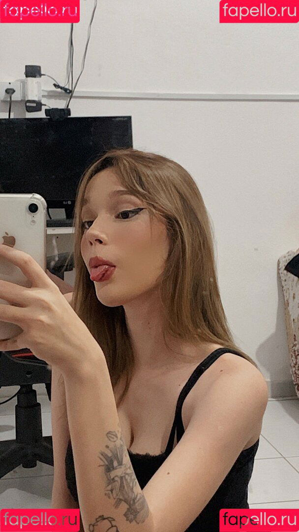 hattieslay Onlyfans Photo Gallery 