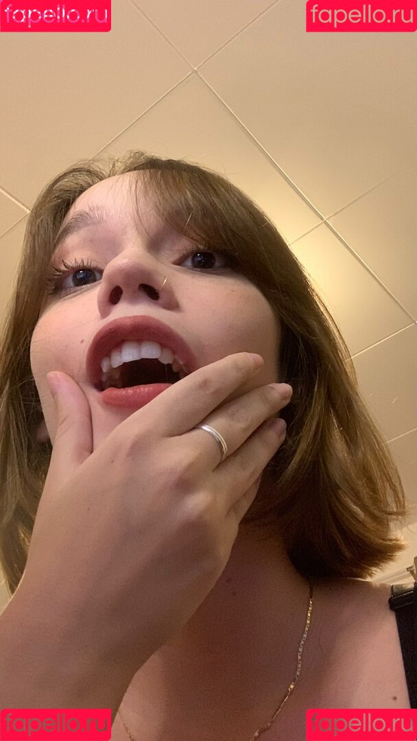 hattieslay Onlyfans Photo Gallery 