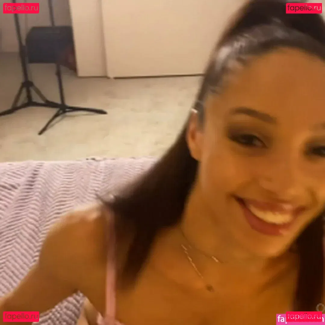 Alexis Tae Onlyfans Photo Gallery 