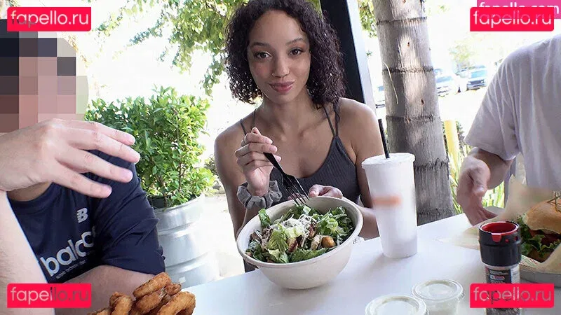 Alexis Tae Onlyfans Photo Gallery 