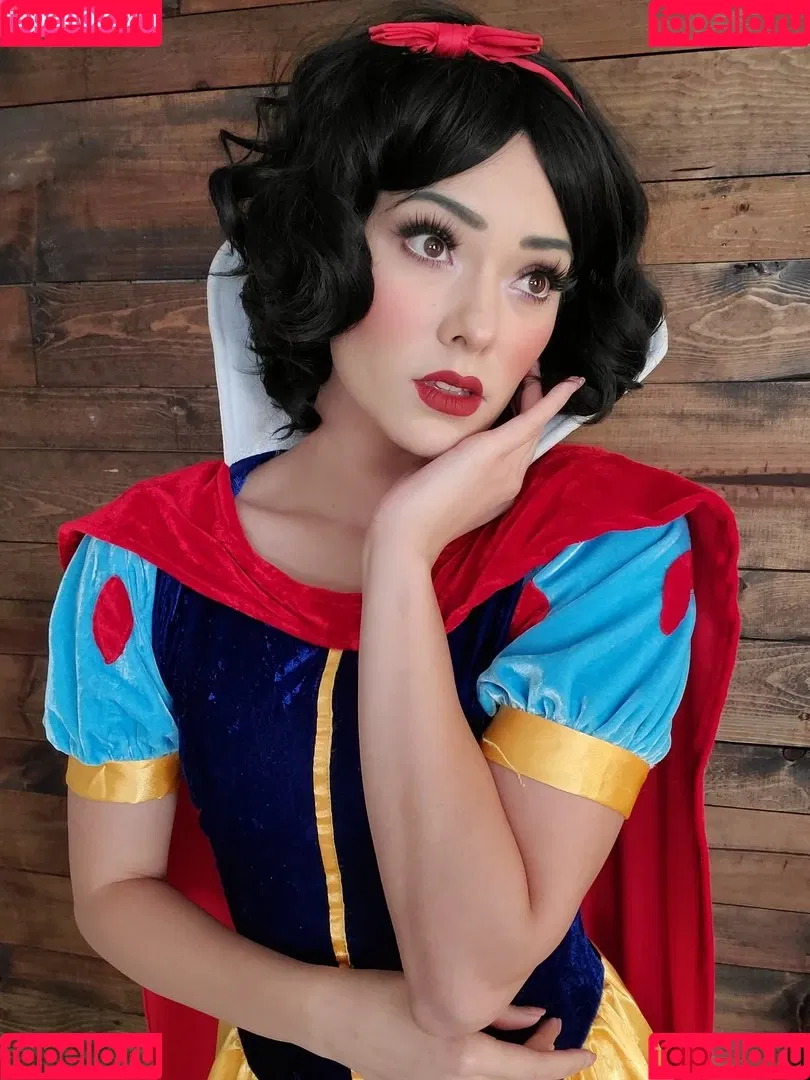 Joanie Brosas Onlyfans Photo Gallery 