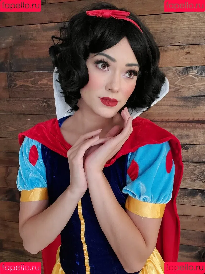 Joanie Brosas Onlyfans Photo Gallery 