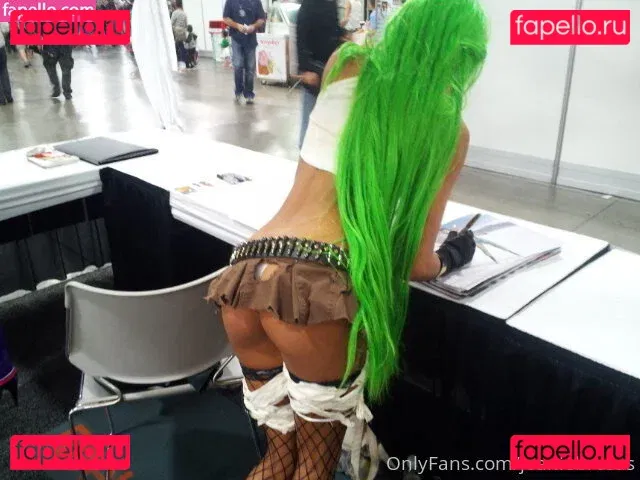 Joanie Brosas Onlyfans Photo Gallery 