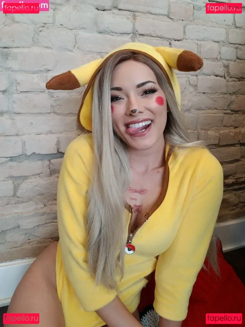 Joanie Brosas Onlyfans Photo Gallery 