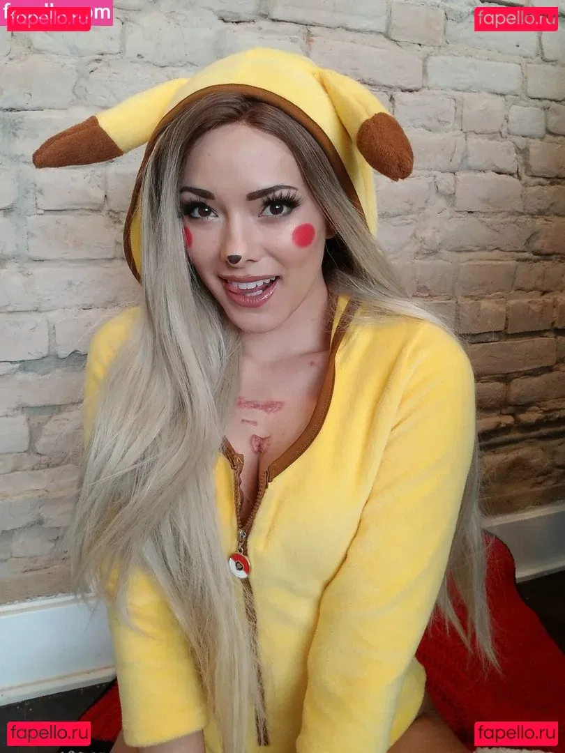 Joanie Brosas Onlyfans Photo Gallery 