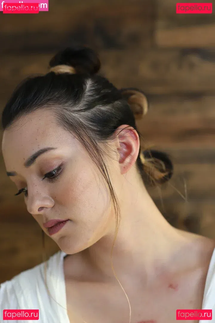 Joanie Brosas Onlyfans Photo Gallery 