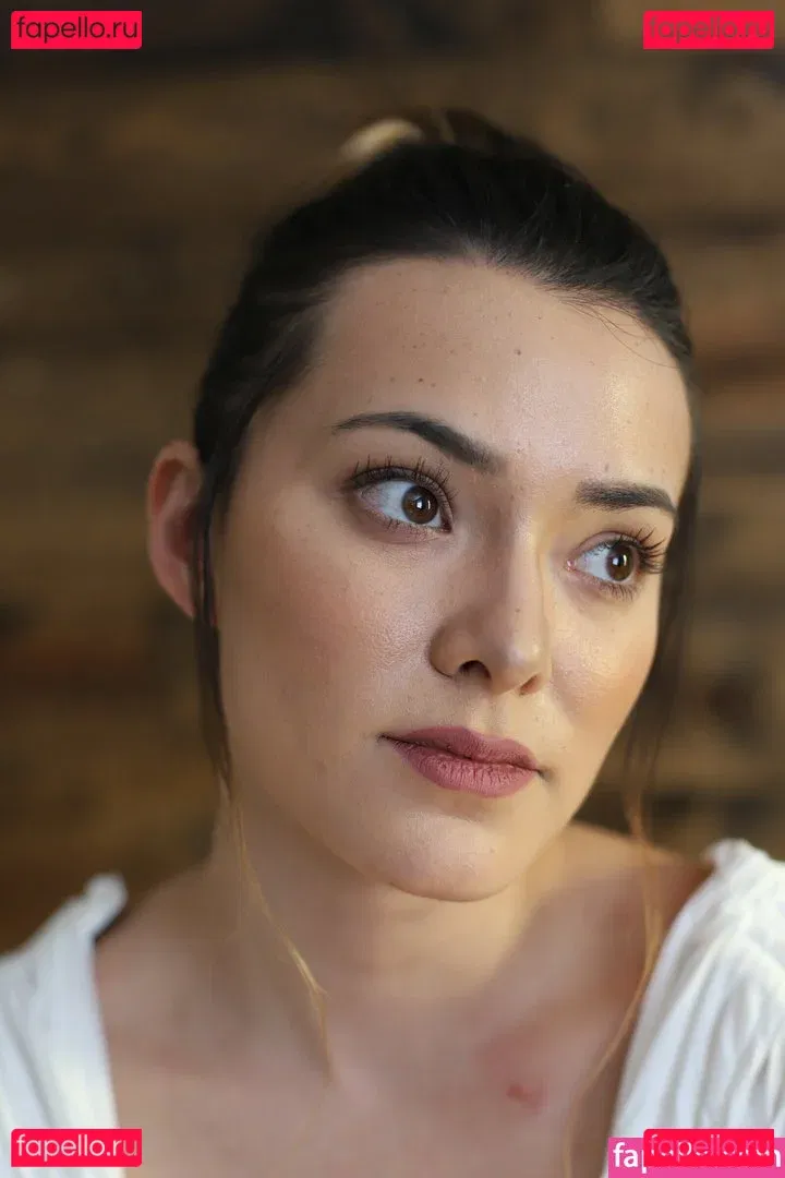 Joanie Brosas Onlyfans Photo Gallery 