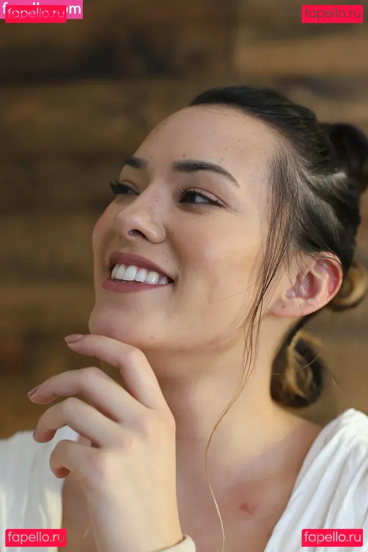 Joanie Brosas Onlyfans Photo Gallery 