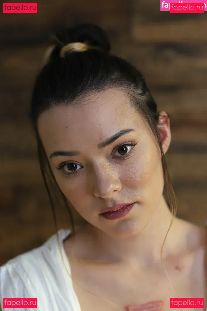 Joanie Brosas Onlyfans Photo Gallery 