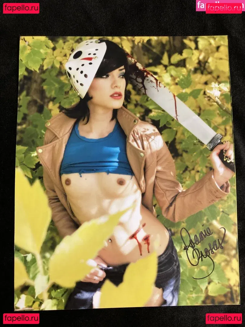 Joanie Brosas Onlyfans Photo Gallery 