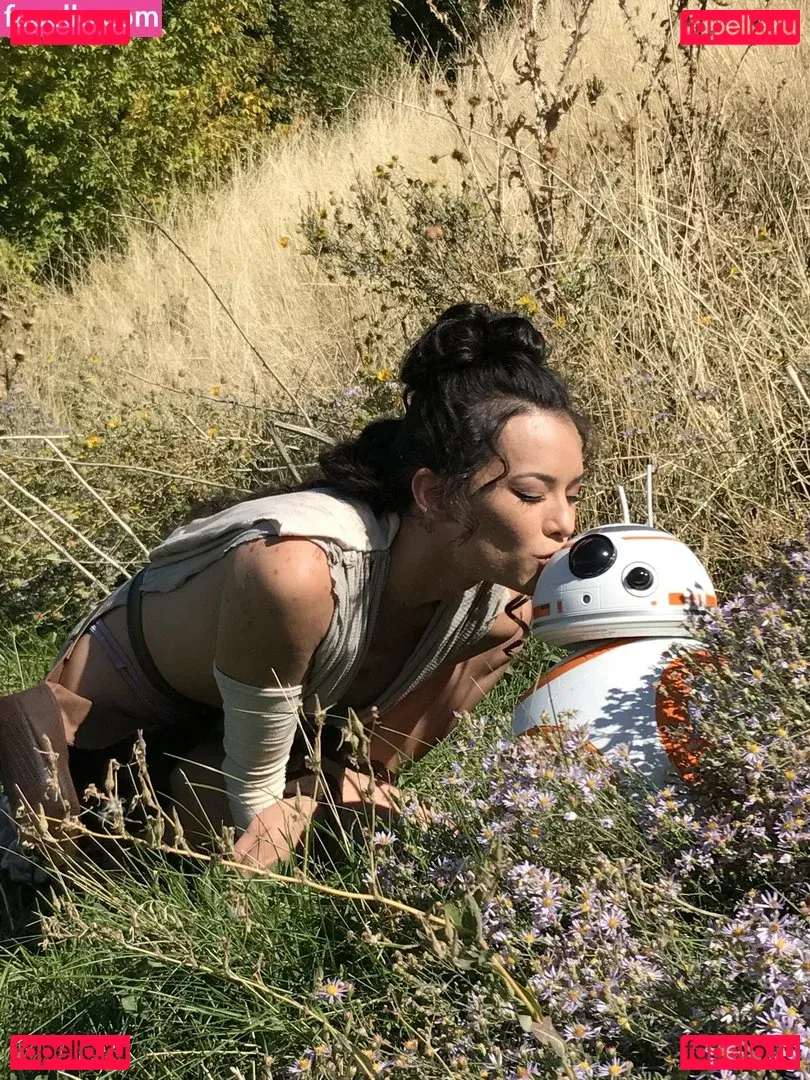 Joanie Brosas Onlyfans Photo Gallery 