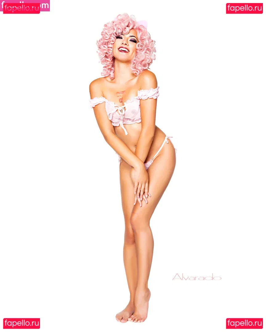 Joanie Brosas Onlyfans Photo Gallery 