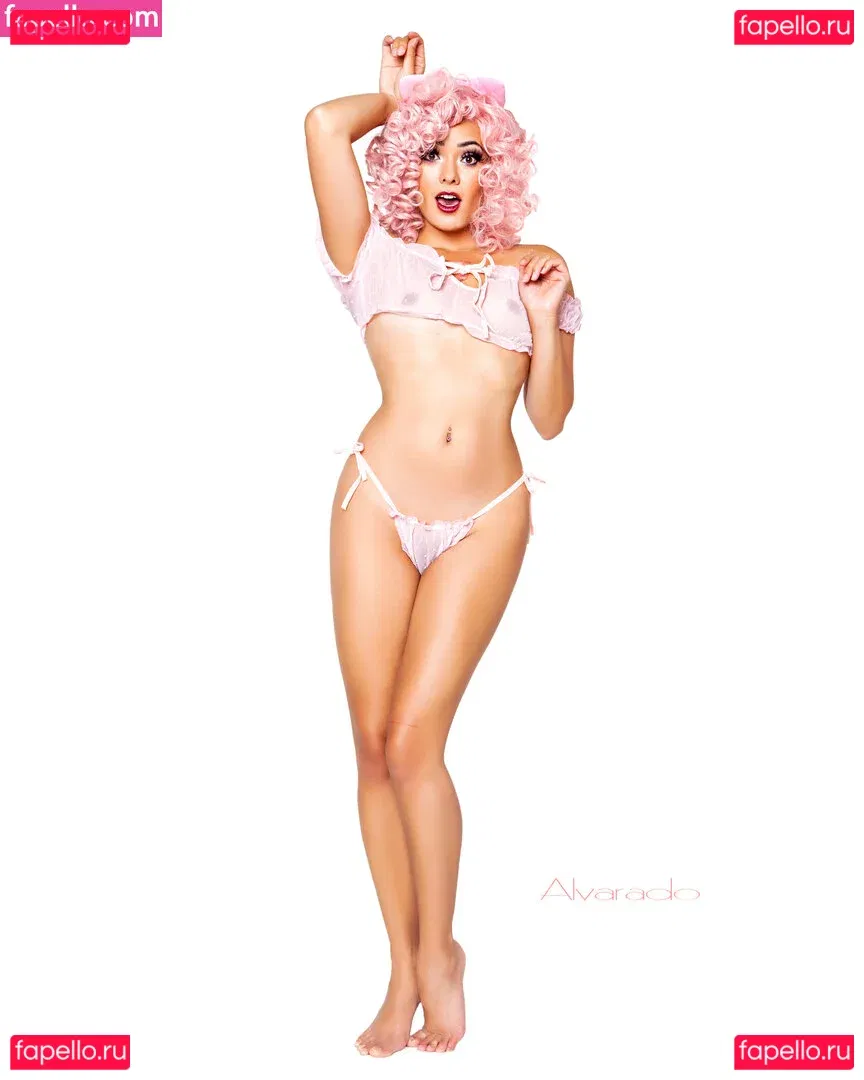 Joanie Brosas Onlyfans Photo Gallery 