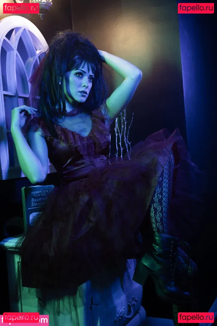 Joanie Brosas Onlyfans Photo Gallery 