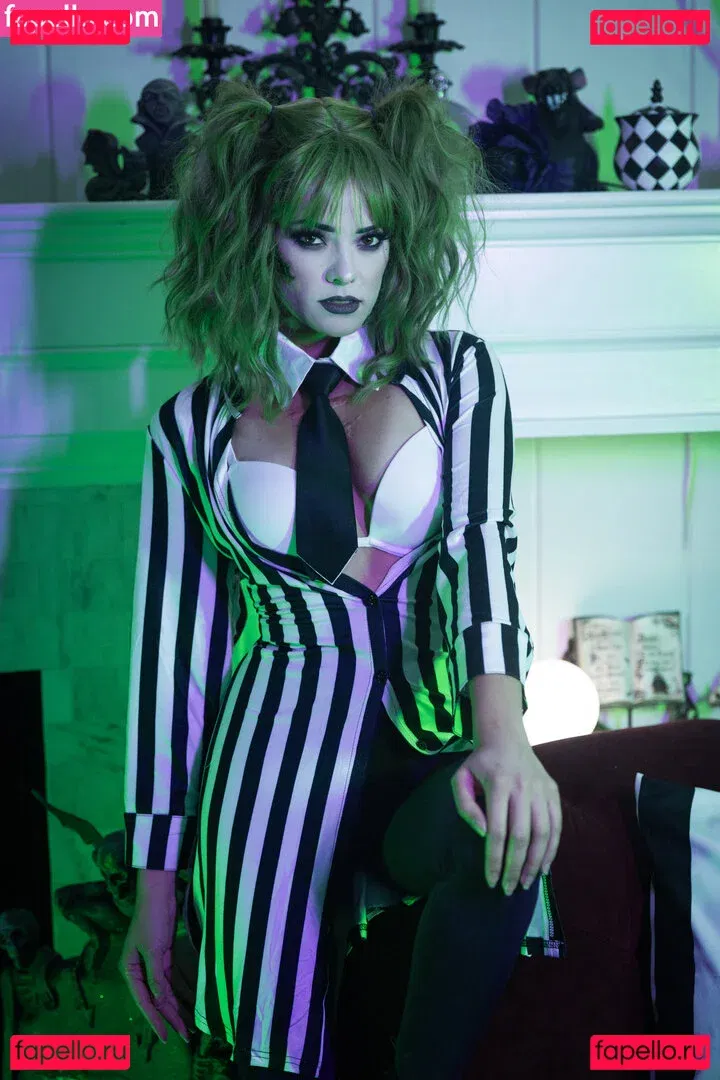 Joanie Brosas Onlyfans Photo Gallery 