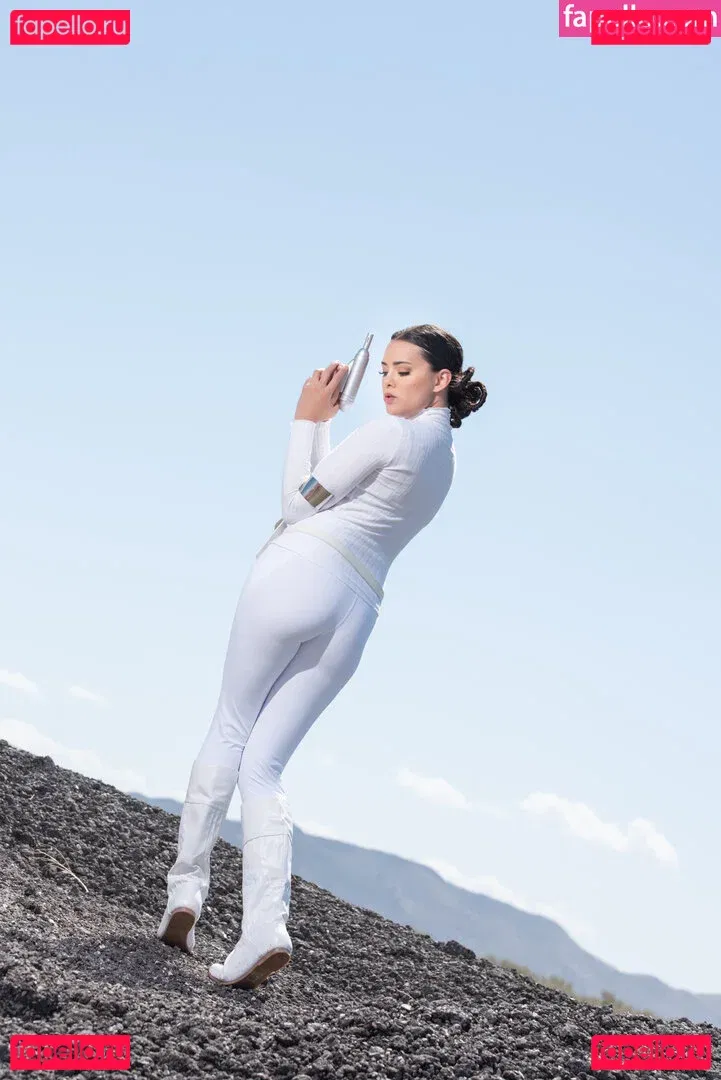 Joanie Brosas Onlyfans Photo Gallery 