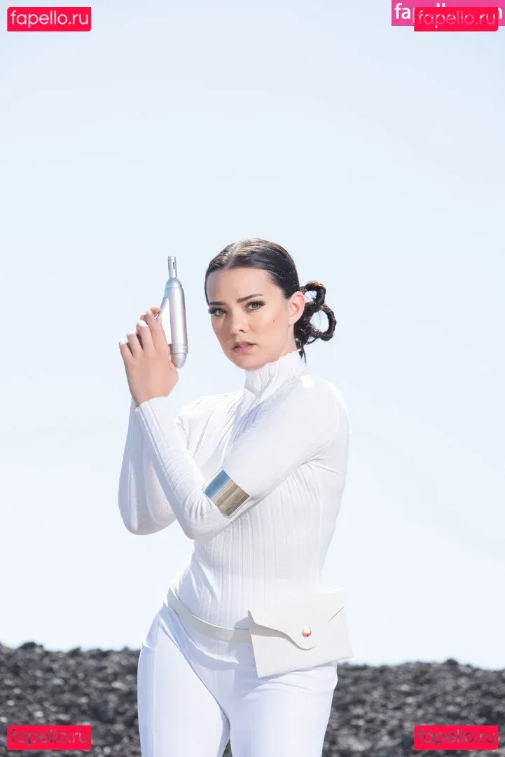 Joanie Brosas Onlyfans Photo Gallery 