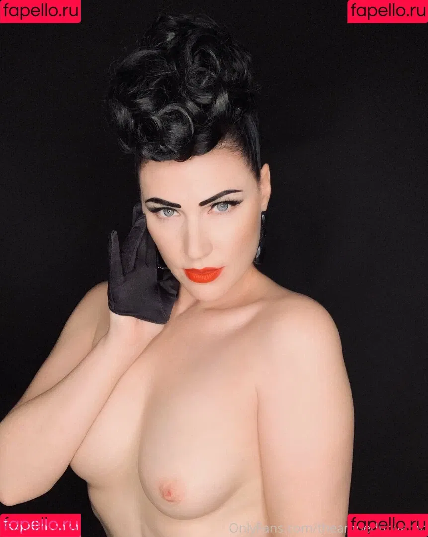 theampedupvamp Onlyfans Photo Gallery 